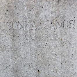 Csonka János mellszobra Budapest - Külső kép