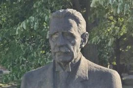 Csonka János mellszobra Budapest