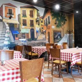 Raffaello Pizzéria & Étterem Budapest - Belső