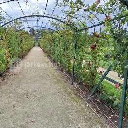 Cziráky Margit Rózsakert Fertőd - Külső kép