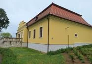 Czóbel-kúria Anarcs