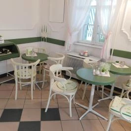 Deák Cukrászda Zalaszentgrót - Belső