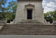 Deák-mauzóleum Budapest