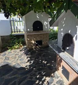 Dél-Balatoni Kemencés Udvar