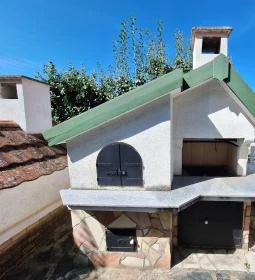 Dél-Balatoni Kemencés Udvar