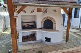 Dél-Balatoni Kemencés Udvar Balatonendréd