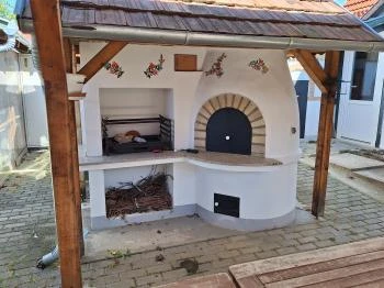 Dél-Balatoni Kemencés Udvar Balatonendréd