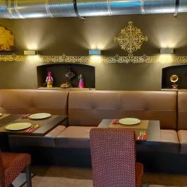 Delhi6, Budapest - Belső