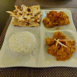 Delhi6, Budapest - Étel/ital