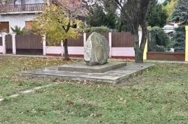 Délszláv-emlékkő Ercsi