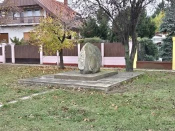 Délszláv-emlékkő Ercsi