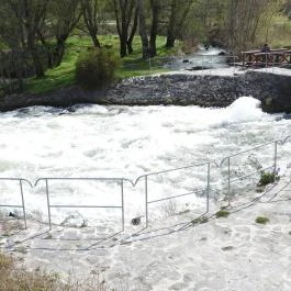 Denkpál-Hallépcső, Dunasziget - Külső kép