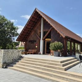 Dereszla Bisztró, Bodrogkeresztúr - Külső kép