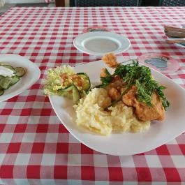 Doki Grill Terasz, Tök - Étel/ital