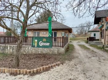 Doki Grill Terasz Tök