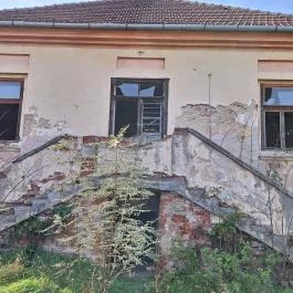 Domahidy-kúria, Kisnamény - Külső kép