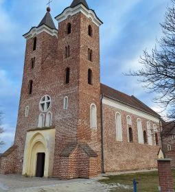 Dombiföldi Szent Jakab apostol templom