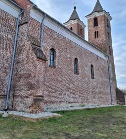 Dombiföldi Szent Jakab apostol templom