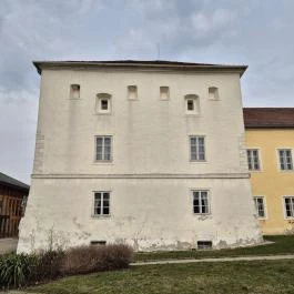 Domonkos rendház Vasvár - Külső kép