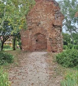 Domonkos-rendi templomrom