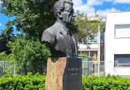 Dr. Nagy Bálint mellszobra Budapest