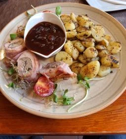 Dream Team Café - Kisvendéglő