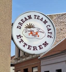 Dream Team Café - Kisvendéglő