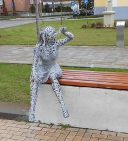 Drótszobros szelfipont