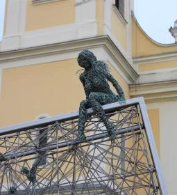 Drótszobros szelfipont