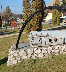 Dudari szénbányászat & áldozatainak emlékműve