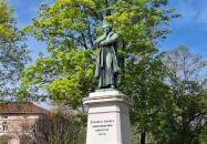 Dugonics András-szobor Szeged