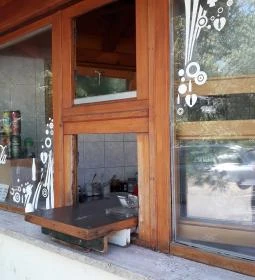 Duna Presszó Pub & Lounge