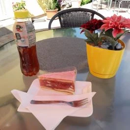 Duna Terasz Cukrászda Leányfalu - Étel/ital