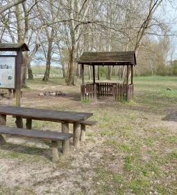 Dunaremetei hajózás emlékére