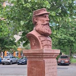 Dunyov István szobor Budapest - Egyéb