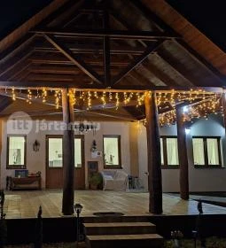 Ébredj a tanyán Zsindelyes