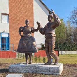 Ecseri Lakodalmas Ecser - Külső kép