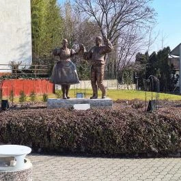 Ecseri Lakodalmas Ecser - Külső kép
