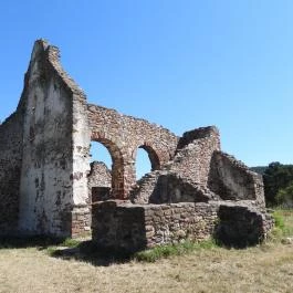 Ecséri templomrom Révfülöp - Külső kép