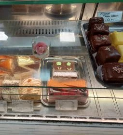 Édes Kettes Fagyizó-Kávézó