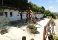 Sáfrány Kert és Egerszalóki Barlanglakások Egerszalók Sáfrány Kert és Egerszalóki Barlanglakások Egerszalók