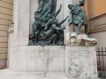 Egyetemi hősi emlék Budapest