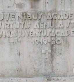 Egyetemi hősi emlék