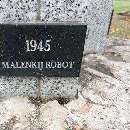 Elhurcoltak emlékműve, Villány - Egyéb