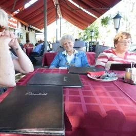 Elizabeth Étterem, Cserkeszőlő - Külső kép