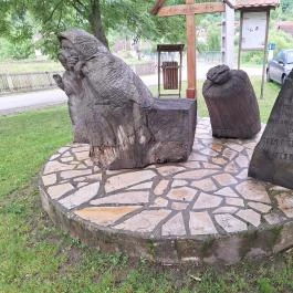 Az elveszett hazáért! Városlőd - Külső kép