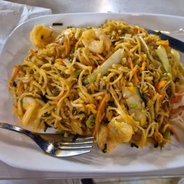 Em Oi Pho Restaurant, Budapest - Étel/ital