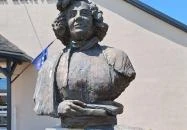 Ember Mária-mellszobor Abádszalók