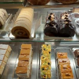 Emil Cukrászda Pilisvörösvár - Étel/ital