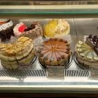 Emil Cukrászda Pilisvörösvár - Étel/ital